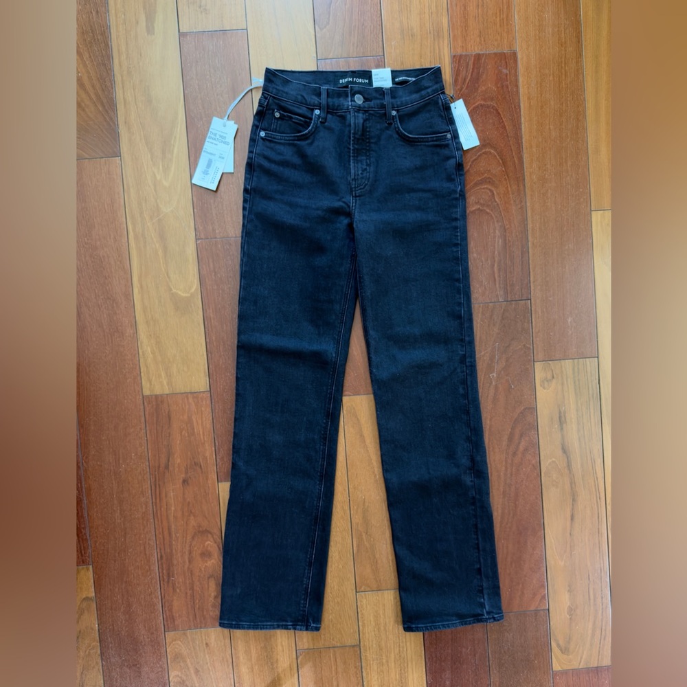Aritzia Denim Forum The '90s Snatched Mid-rise Straight Jean